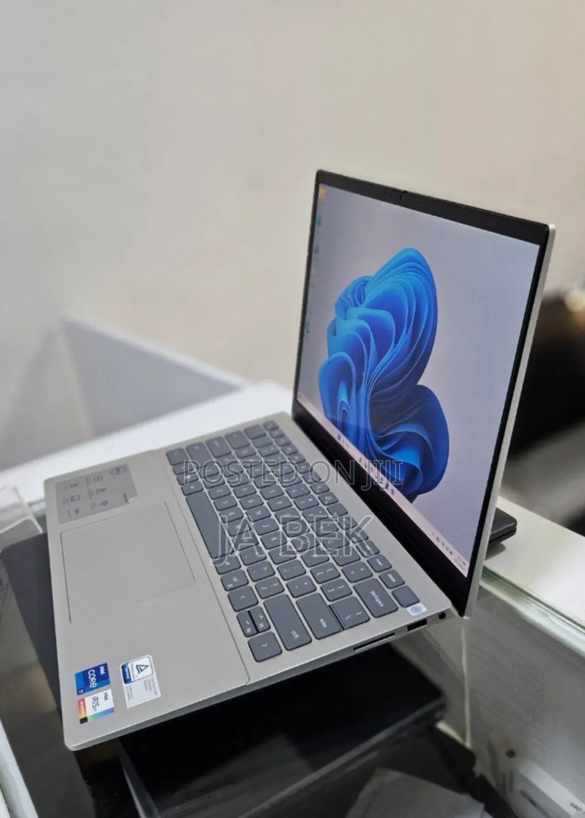 New Laptop Dell Inspiron 14 16GB Intel Core I7 SSD 512GB