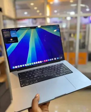 New Laptop Apple MacBook Pro M1 16GB Apple M1 Pro SSD 1T