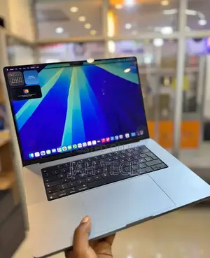 New Laptop Apple MacBook Pro M1 16GB Apple M1 Pro SSD 1T