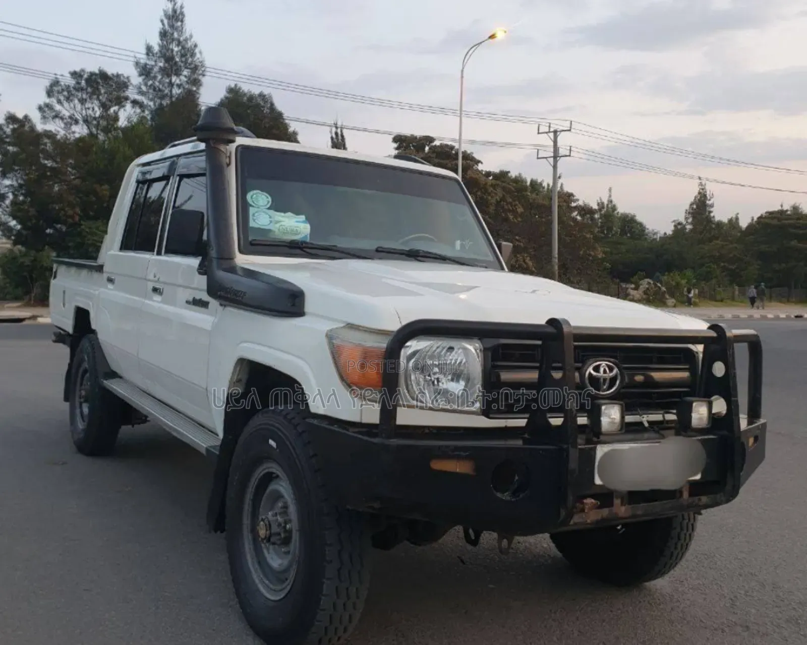 Toyota Land Cruiser 2019 White