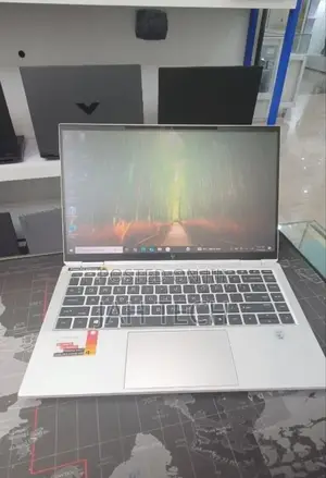 New Laptop HP EliteBook X360 1040 G7 16GB Intel Core I7 SSD 512GB