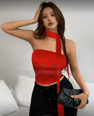 Photo - Women Solid Color Red Ruched Bandeau Top With Scarf