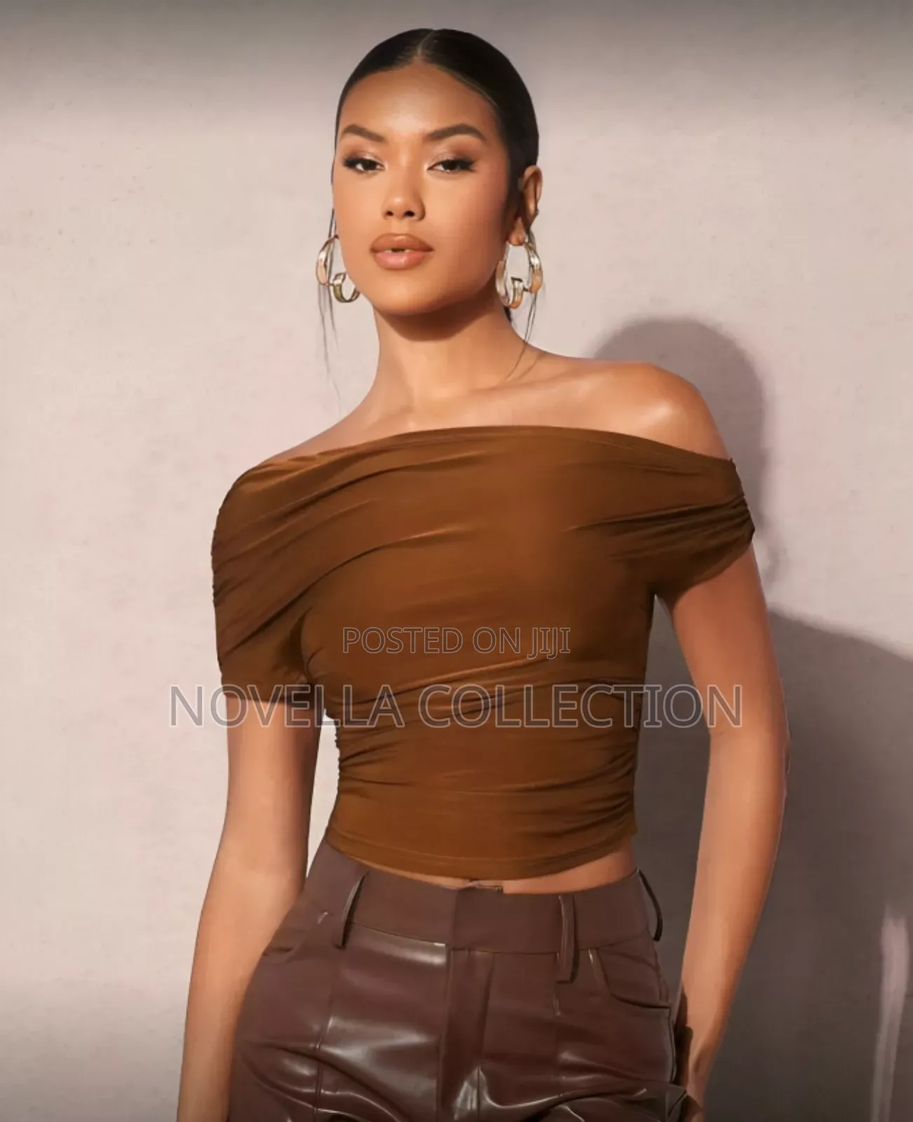 Off Shoulder Ruched Side Crop Top