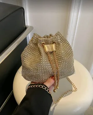 Glamorous Glitter Bling, Shiny Mini Decor Design Chain Bucket Bag