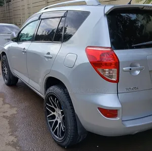 Toyota RAV4 2009 Silver