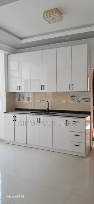 2bdrm Apartment in አዲስ ሒወት ሆስፒታል, Addis Ketema for sale