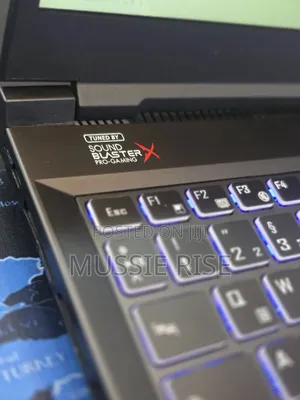 Laptop 16GB Intel Core I7 SSD 1T