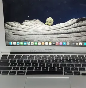 New Laptop Apple MacBook Air 2015 4GB Intel Core I5 SSD 128GB