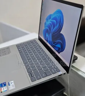 New Laptop Dell Inspiron 15 16GB Intel Core I7 SSD 512GB