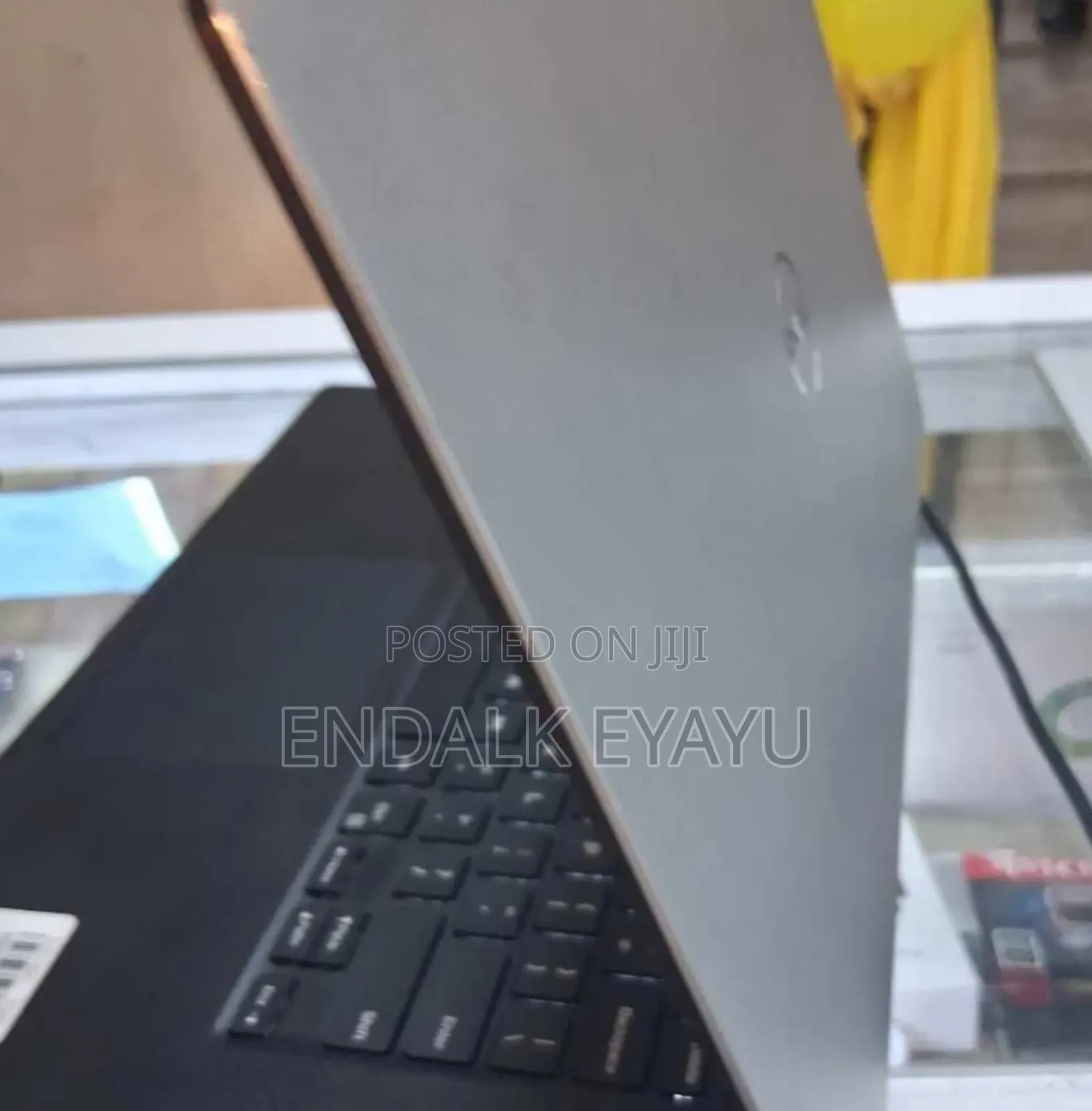 New Laptop Dell Precision 5540 16GB Intel Core I7 SSD 512GB