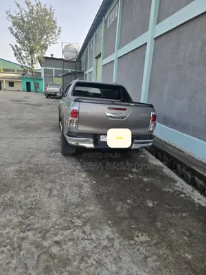 Toyota Hilux 2017 Gray