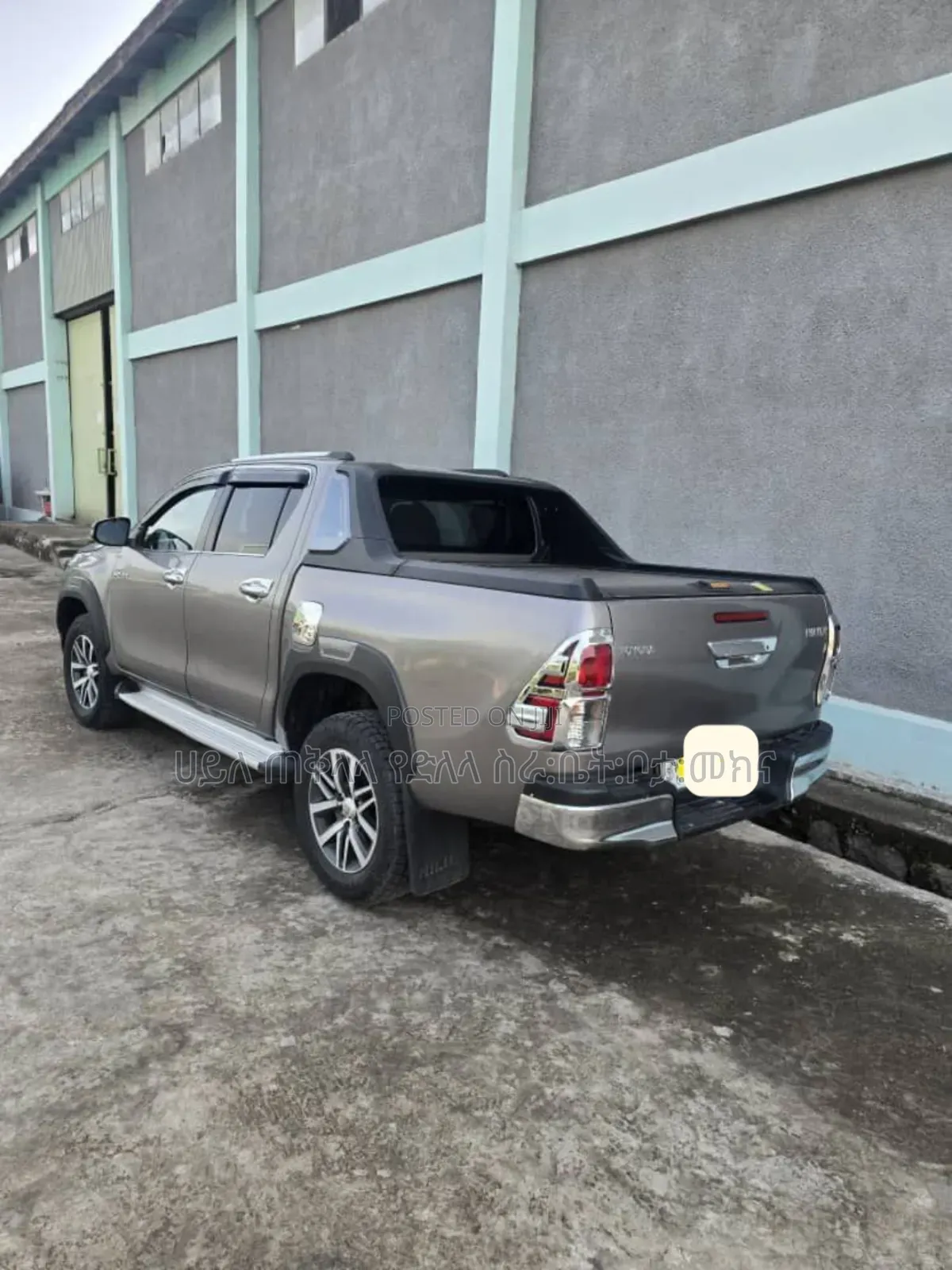 Toyota Hilux 2017 Gray
