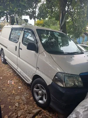 Photo - Toyota HiAce 2008