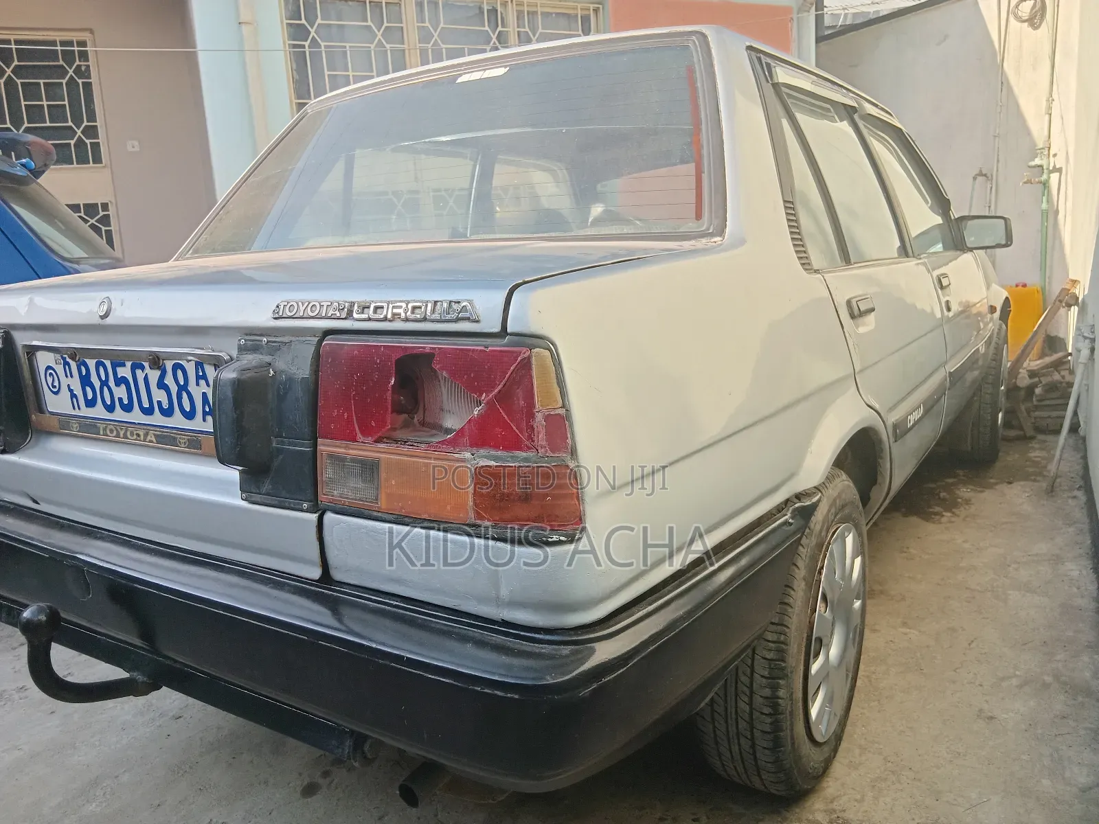 Toyota Corolla 1986 Silver