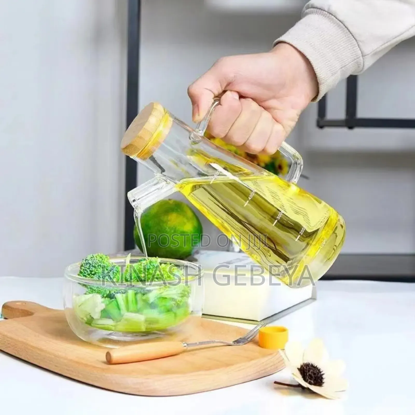 Stylish Kitchen Oil Dispenser Bottle(900ml)