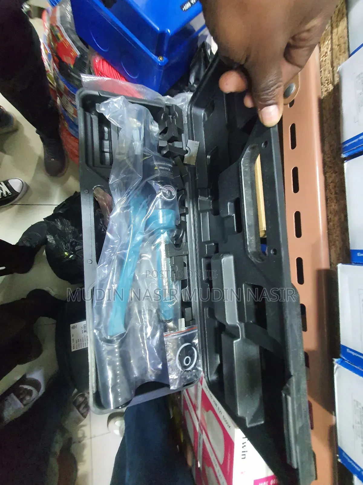 ኬብል መጨፍለቂያ