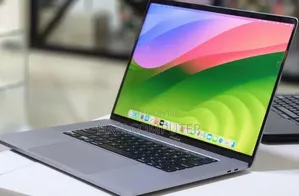 Photo - New Laptop Apple MacBook Pro 2019 32GB Intel Core I9 SSD 1T