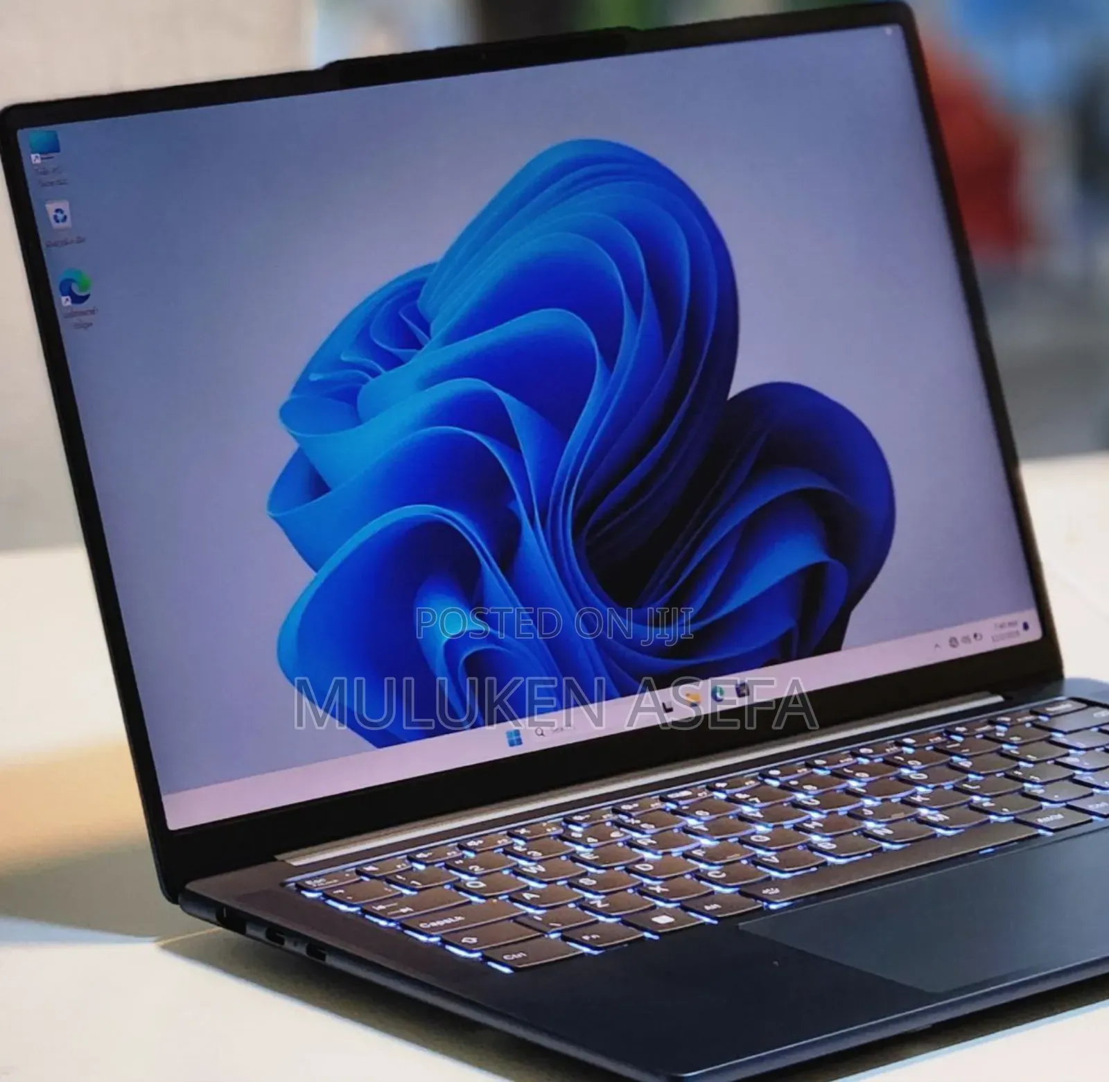 New Laptop Lenovo IdeaPad Yoga 11 16GB Intel Core I7 SSD 1T