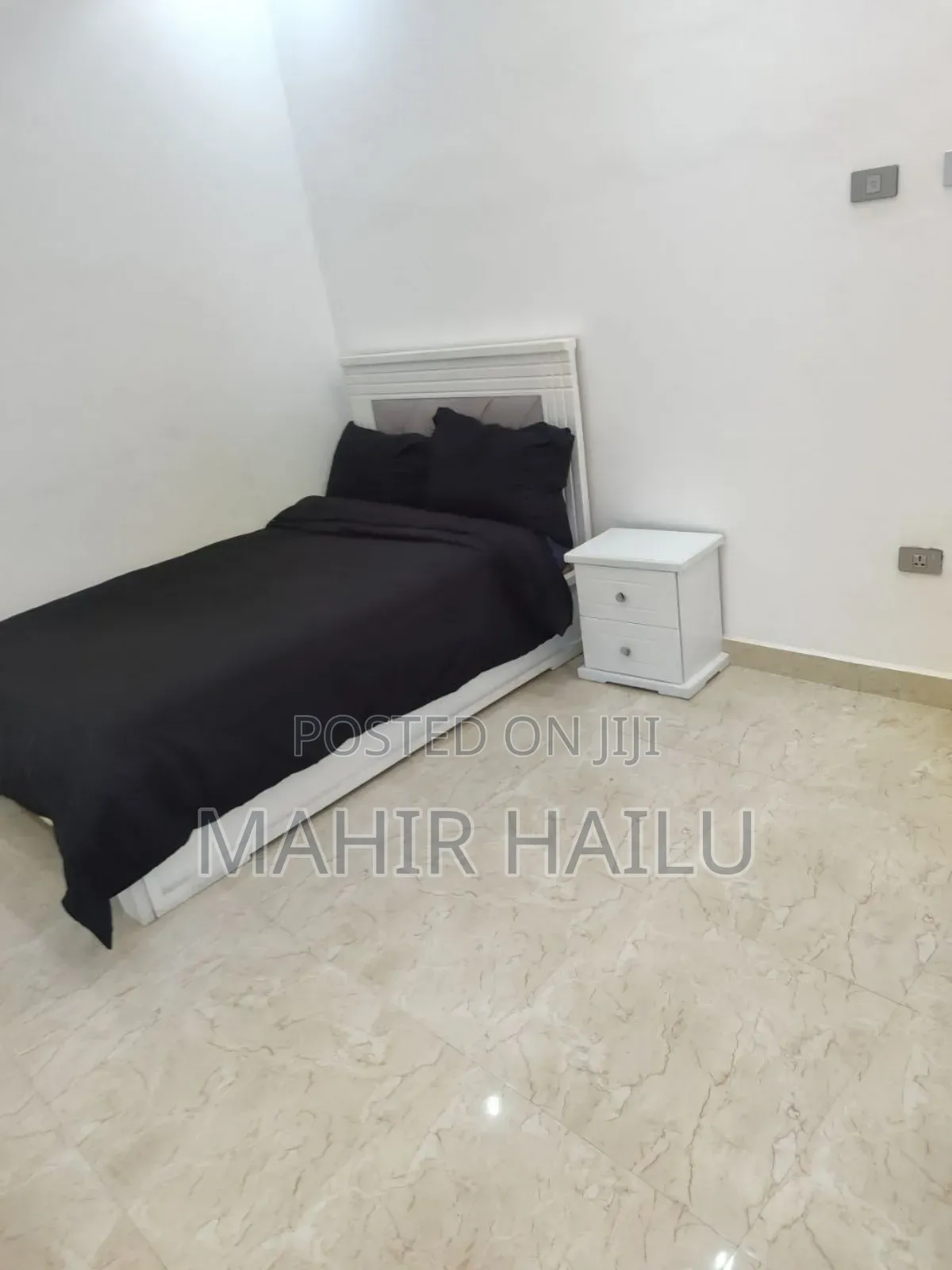 Furnished 7bdrm House in Real, Bole for rent