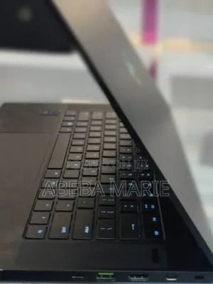 New Laptop Razer Blade 16GB Intel Core i7 SSD 512GB