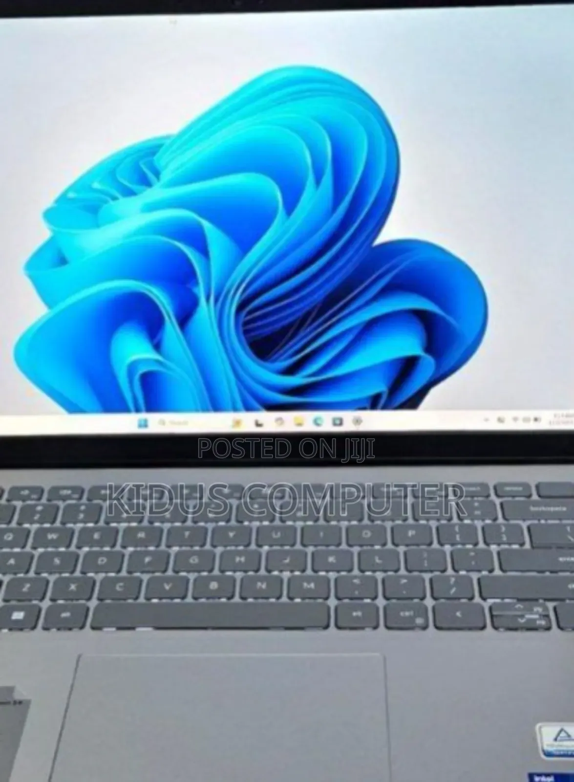 New Laptop Dell Inspiron 15 16GB Intel Core I7 SSD 512GB