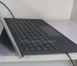 New Laptop Microsoft Surface Pro 7 16GB Intel Core I5 SSD 256GB