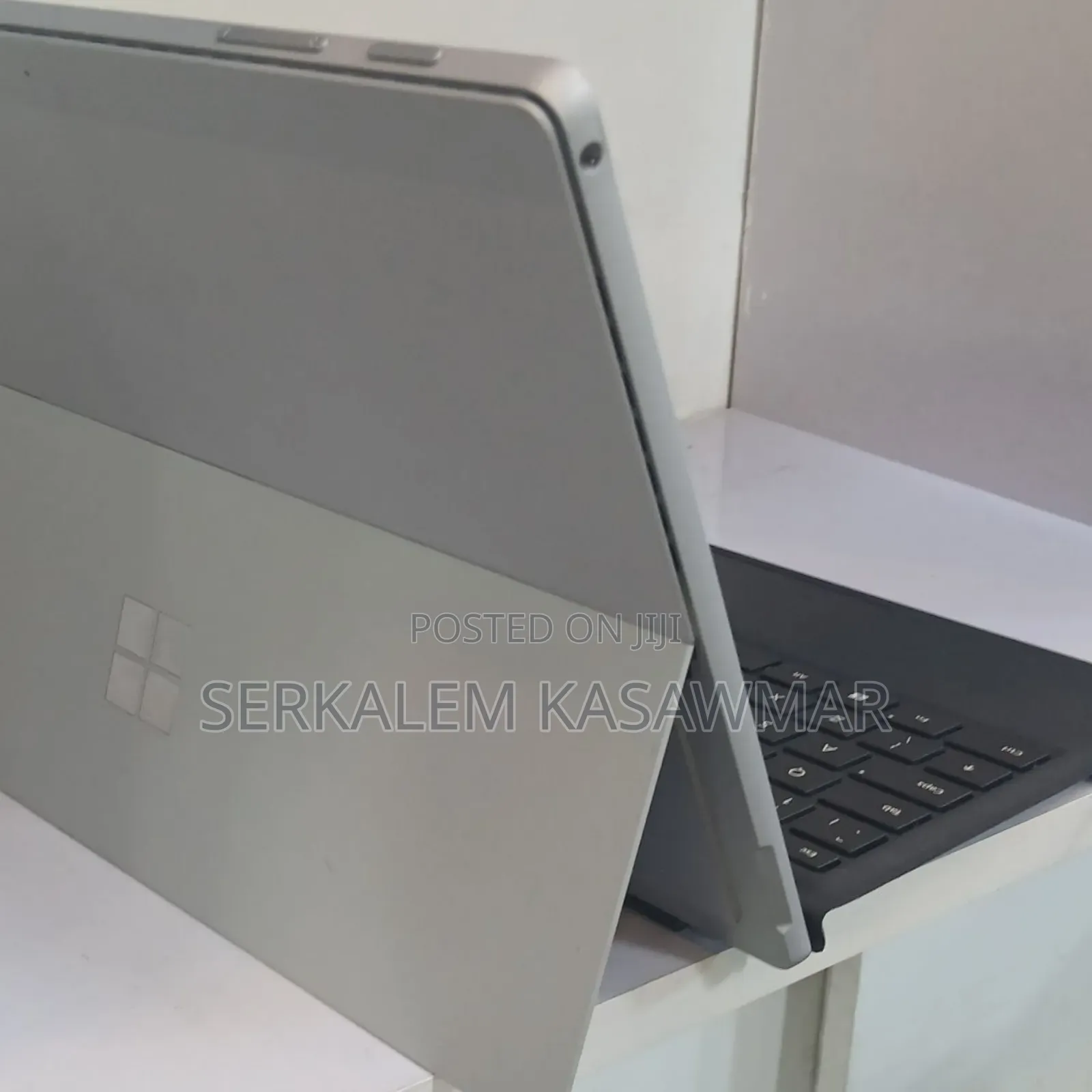 New Laptop Microsoft Surface Pro 7 16GB Intel Core I5 SSD 256GB