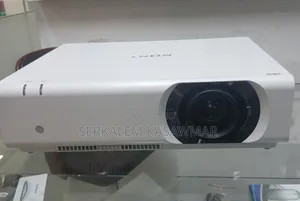 1home Cinema Projector Sony VPL-Ch350 Model Highlights Brig
