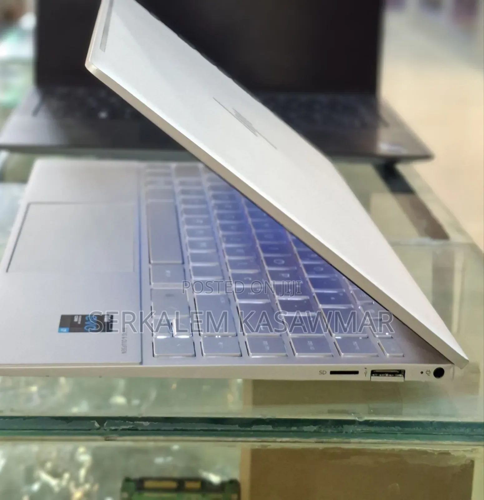 New Laptop HP Envy 13 16GB Intel Core I7 SSD 512GB