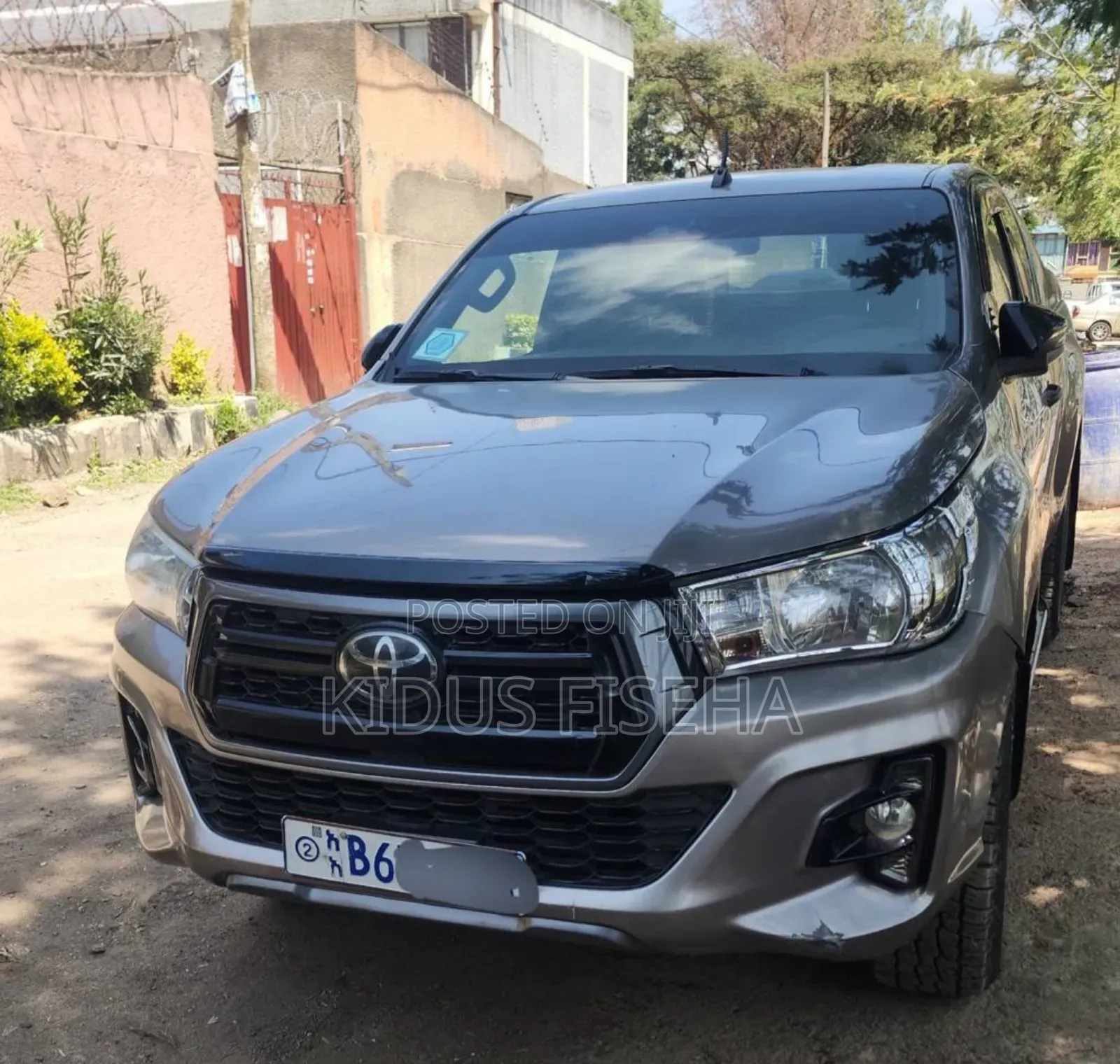Toyota Hilux 2020 Gray