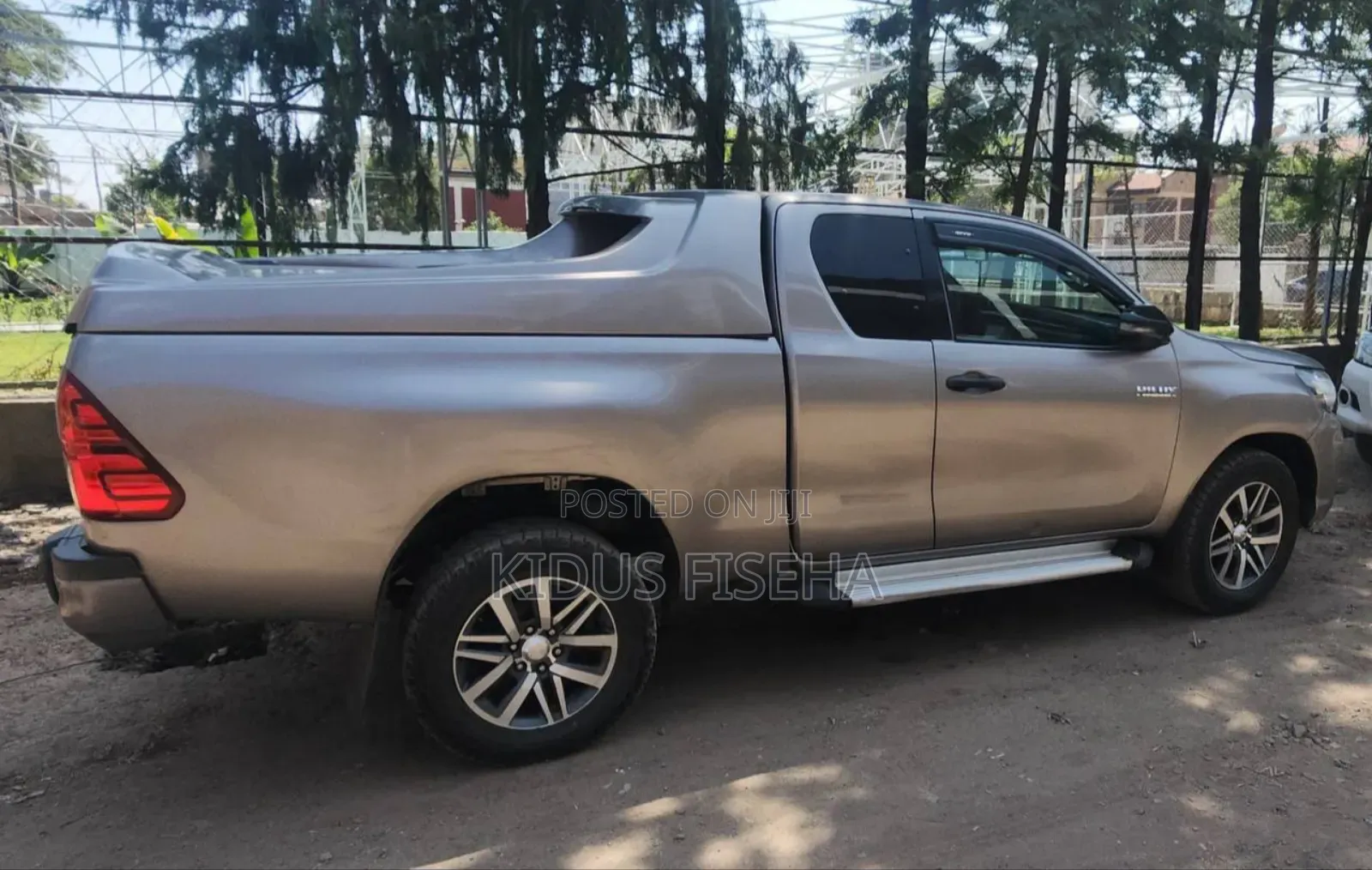 Toyota Hilux 2020 Gray