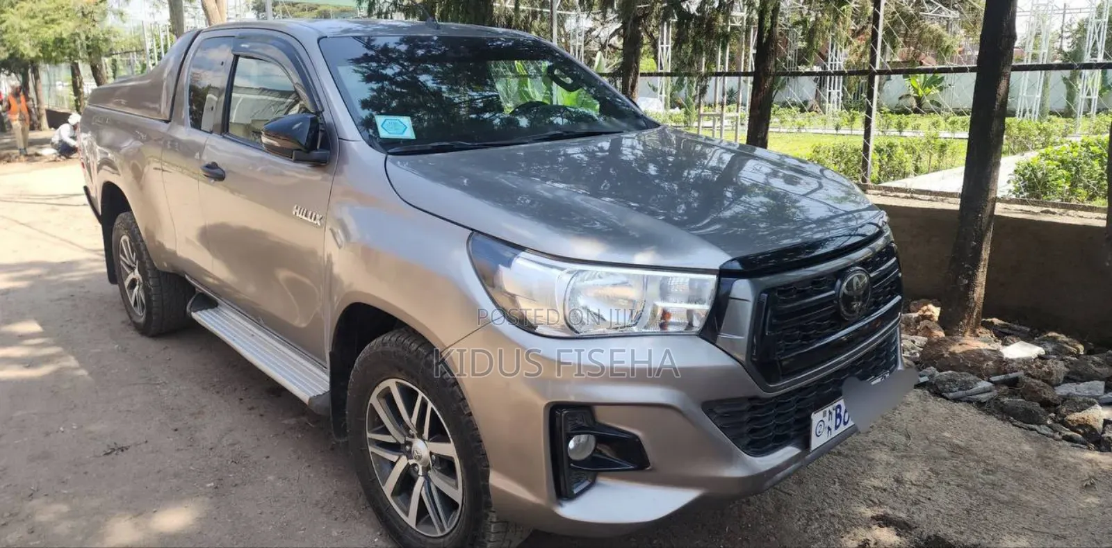 Toyota Hilux 2020 Gray