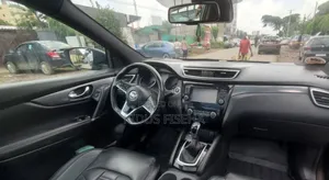 Nissan Qashqai 2018 Silver