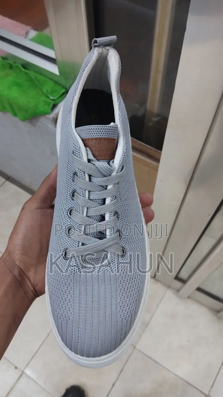 Chekich Cream and Gray