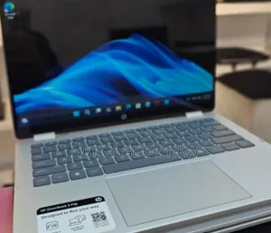 New Laptop HP OmniBook 5 Flip 8GB Intel Core I5 SSD 512GB
