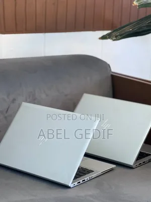 New Laptop HP EliteBook 830 G8 16GB Intel Core I7 SSD 512GB