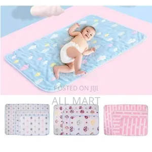 Photo - Waterproof Baby Urine Mat Cover
