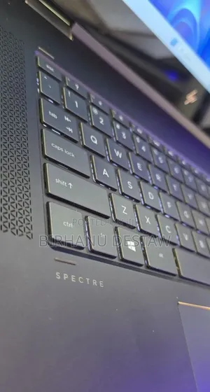 New Laptop HP Spectre X360 16GB Intel Core I7 SSD 512GB