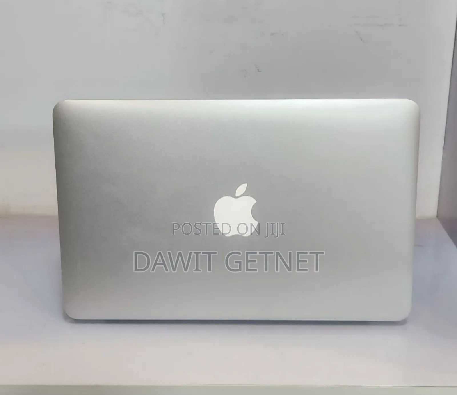 New Laptop Apple MacBook Air 2015 8GB Intel Core I5 SSD 128GB