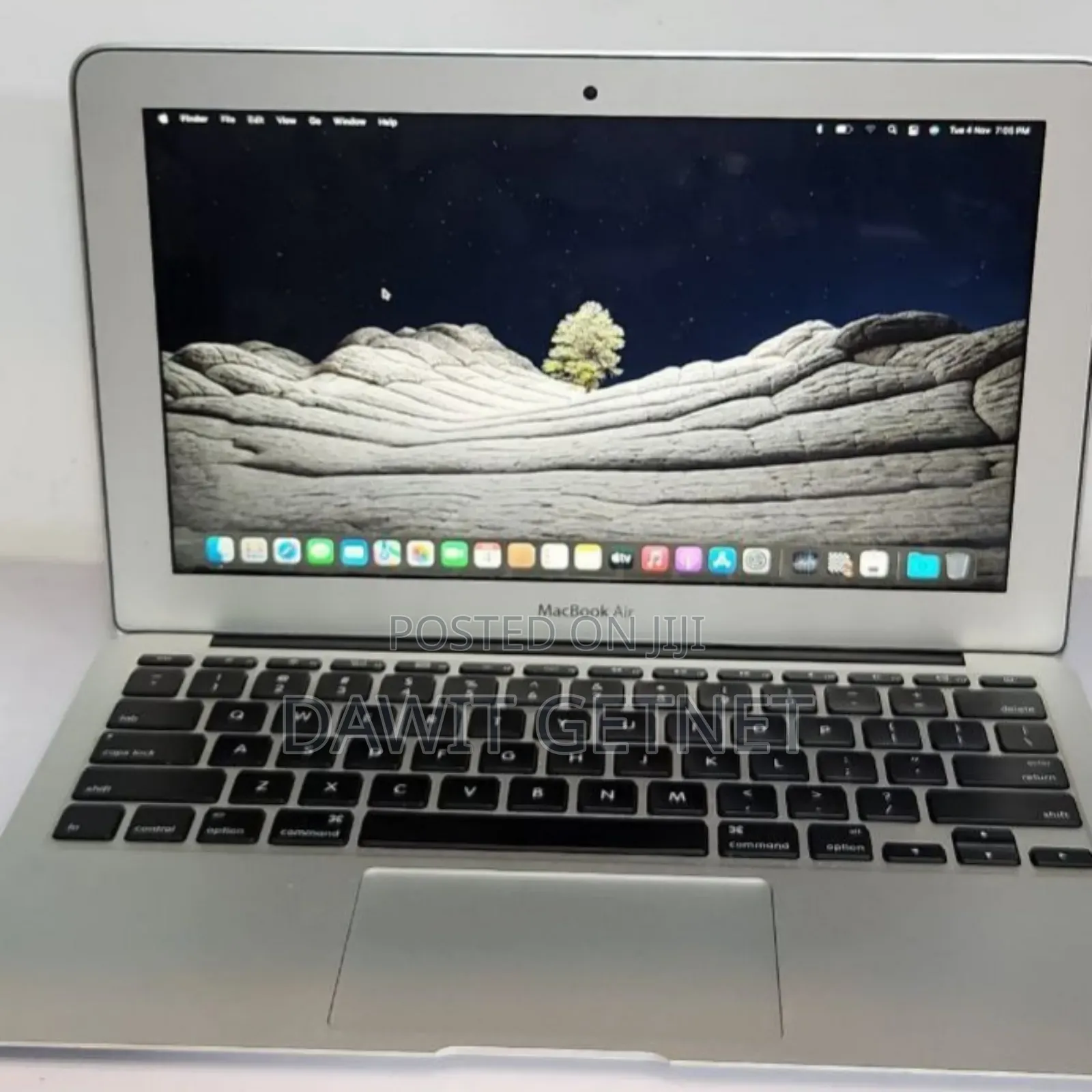 New Laptop Apple MacBook Air 2015 8GB Intel Core I5 SSD 128GB