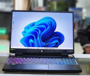 New Laptop Acer Predator Helios 300 16GB Intel Core I9 SSD 1T