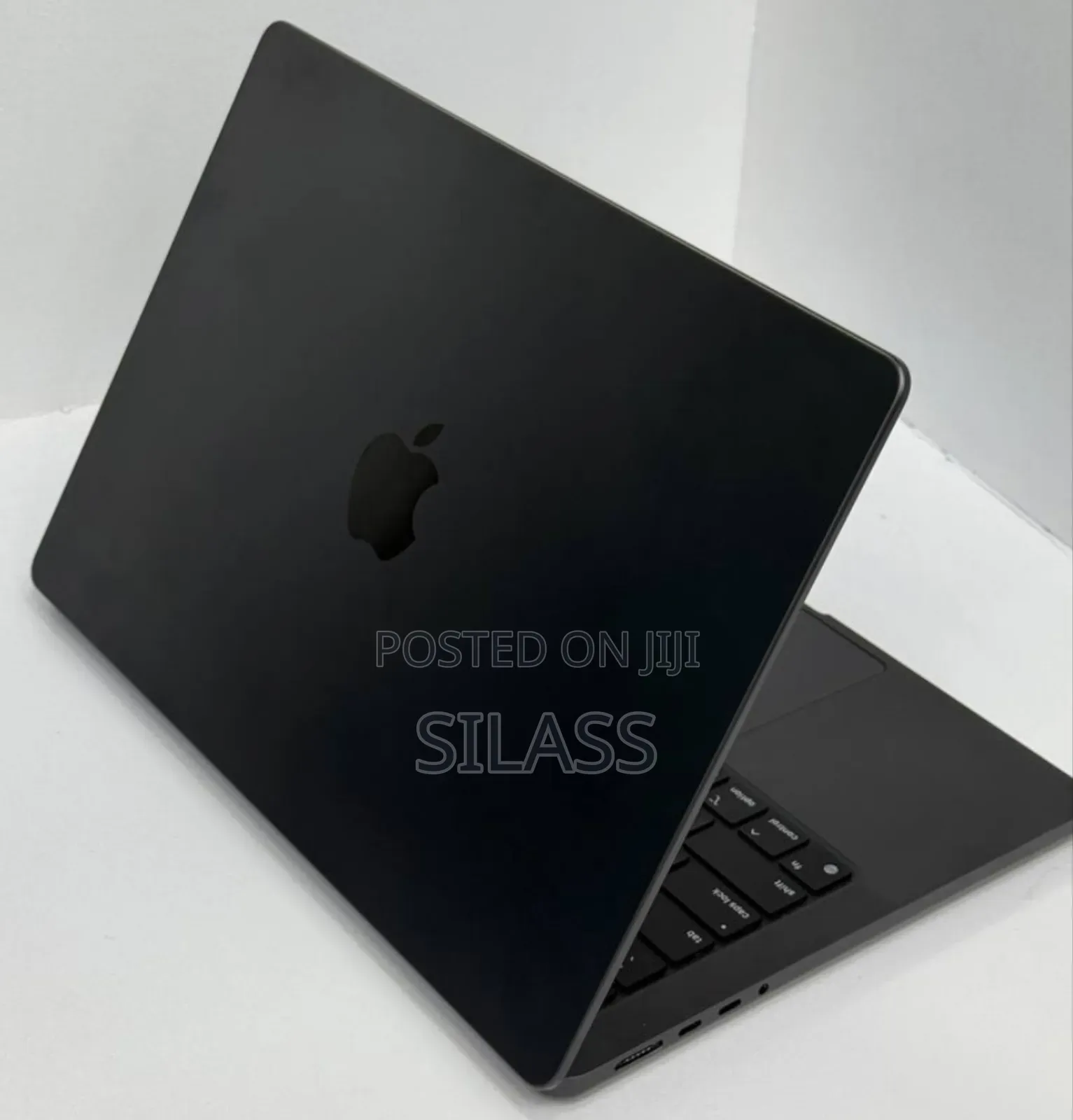 New Laptop Apple MacBook Pro 2024 M4 14-Inch 16GB Apple M4 SSD 1T