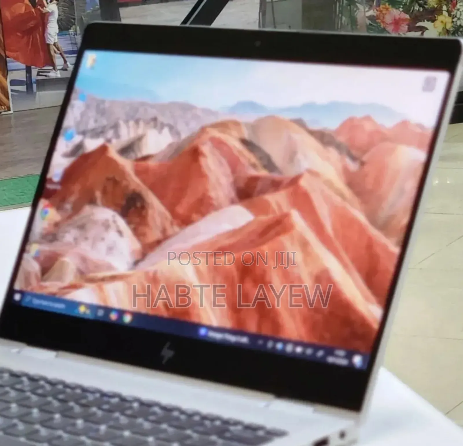 New Laptop HP Envy X360 8GB Intel Core i7 SSD 256GB