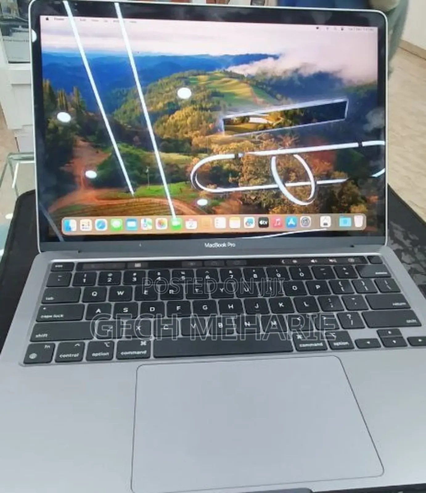 New Laptop Apple MacBook Pro 2022 M2 8GB Apple M2 SSD 256GB