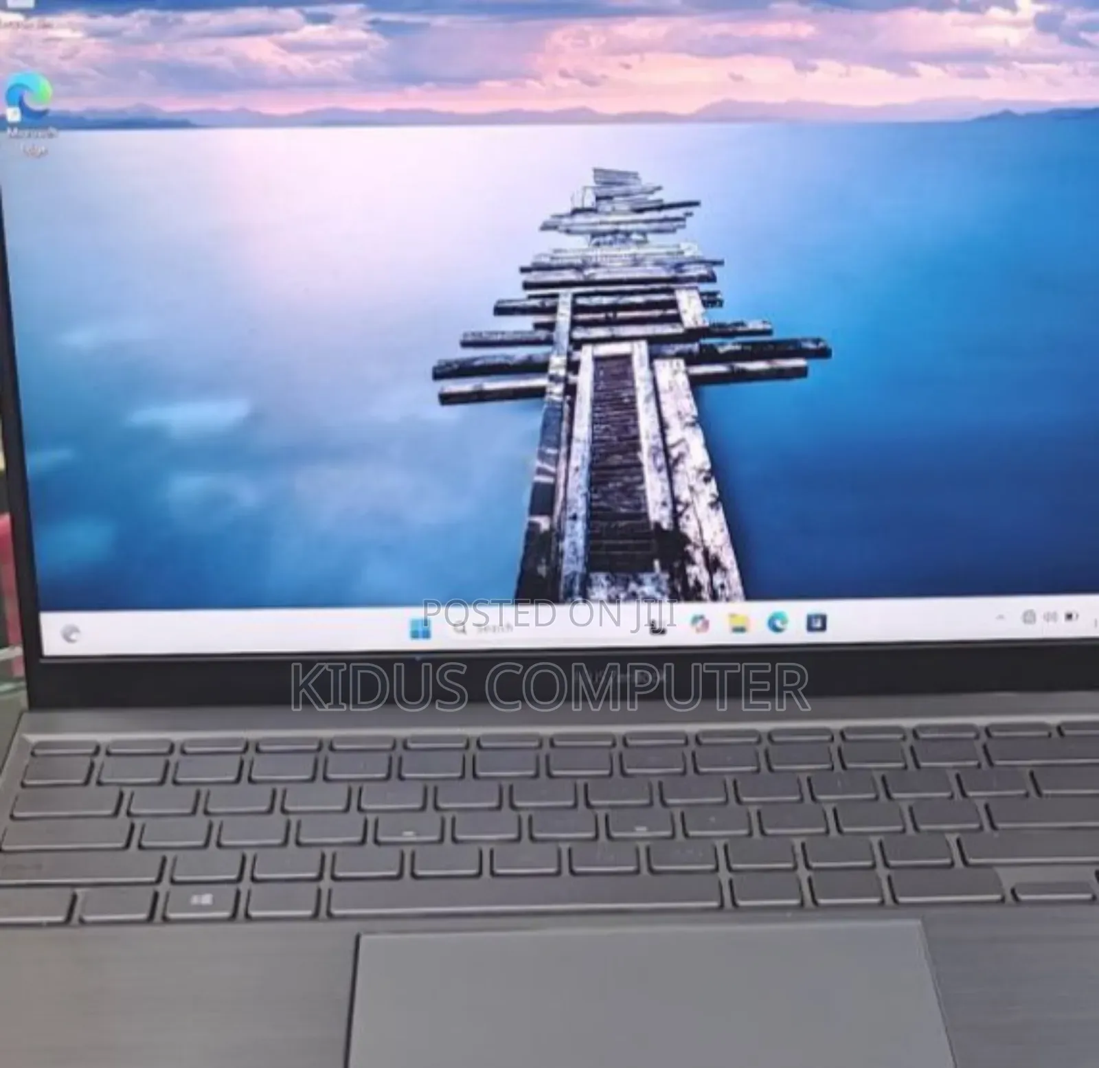 New Laptop Asus 8GB AMD Ryzen 5 SSD 512GB