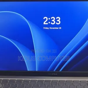 New Laptop Asus 8GB AMD Ryzen 5 SSD 512GB