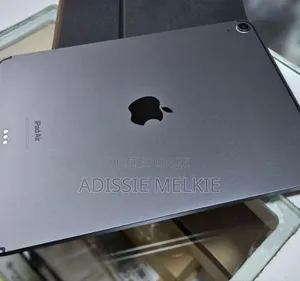 New Laptop Apple MacBook Pro M1 8GB Intel Core i7 SSD 32GB