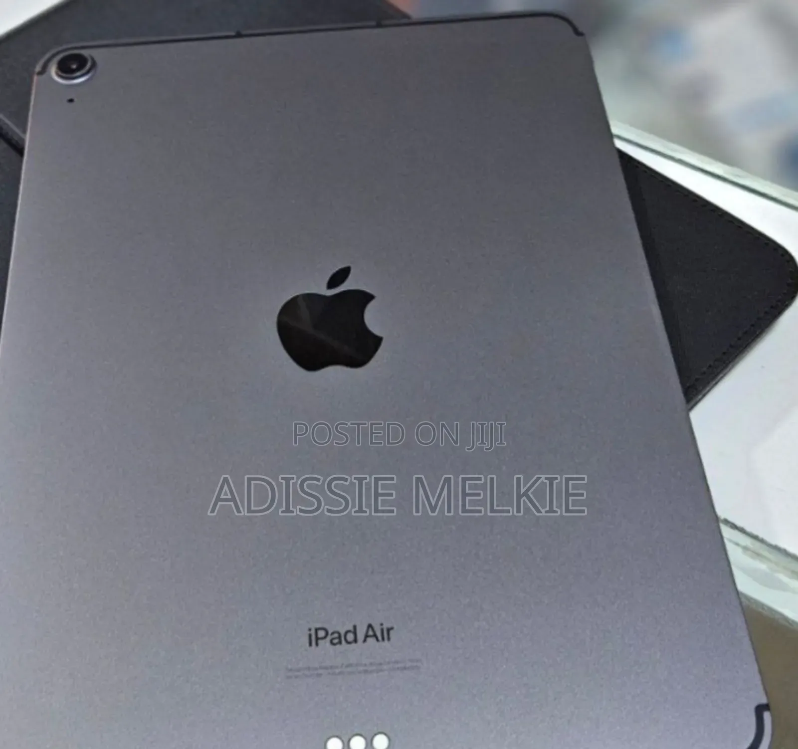 New Laptop Apple MacBook Pro M1 8GB Intel Core i7 SSD 32GB