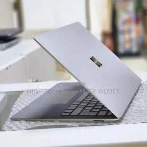 New Laptop Microsoft Surface 8GB Intel Core I5 SSD 512GB