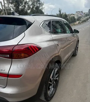Hyundai Tucson 2020 Gold